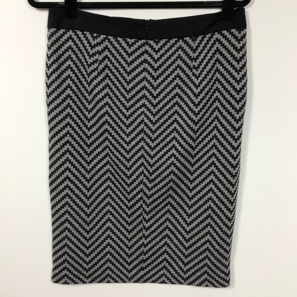 🆕Trina Turk>Wool abstract pencil skirt NWOT - Picture 3 of 7